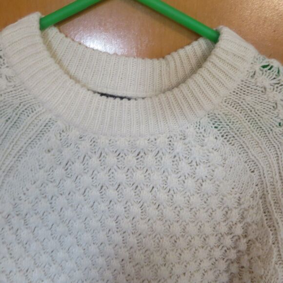 H&M Bubble Knit Textured Crewneck Off White Sweater - Picture 3 of 6